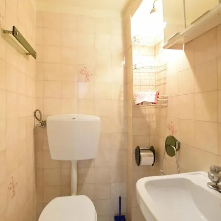 Holiday home 2 Bedroom Front In