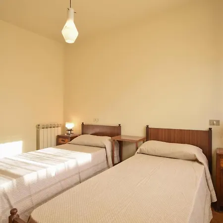 2 Bedroom Beautiful In Holiday home Viareggio