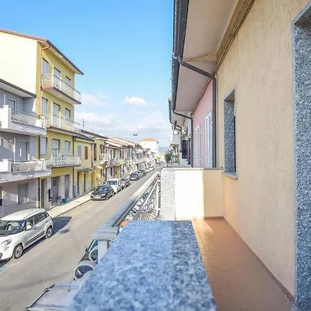 2 Bedroom Beautiful In * Viareggio