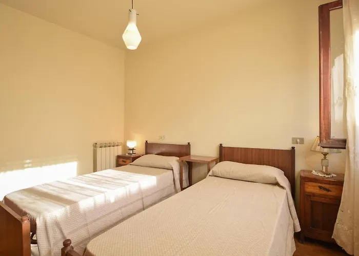 2 Bedroom In Сasa de vacaciones Viareggio