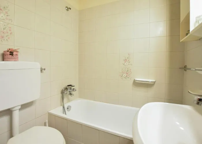 Vakantiehuis 2 Bedroom In *